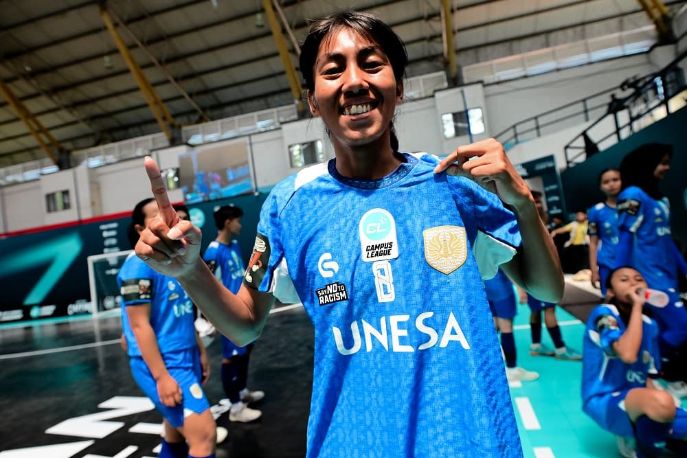 Andini Angelina Unesa 2.jpg