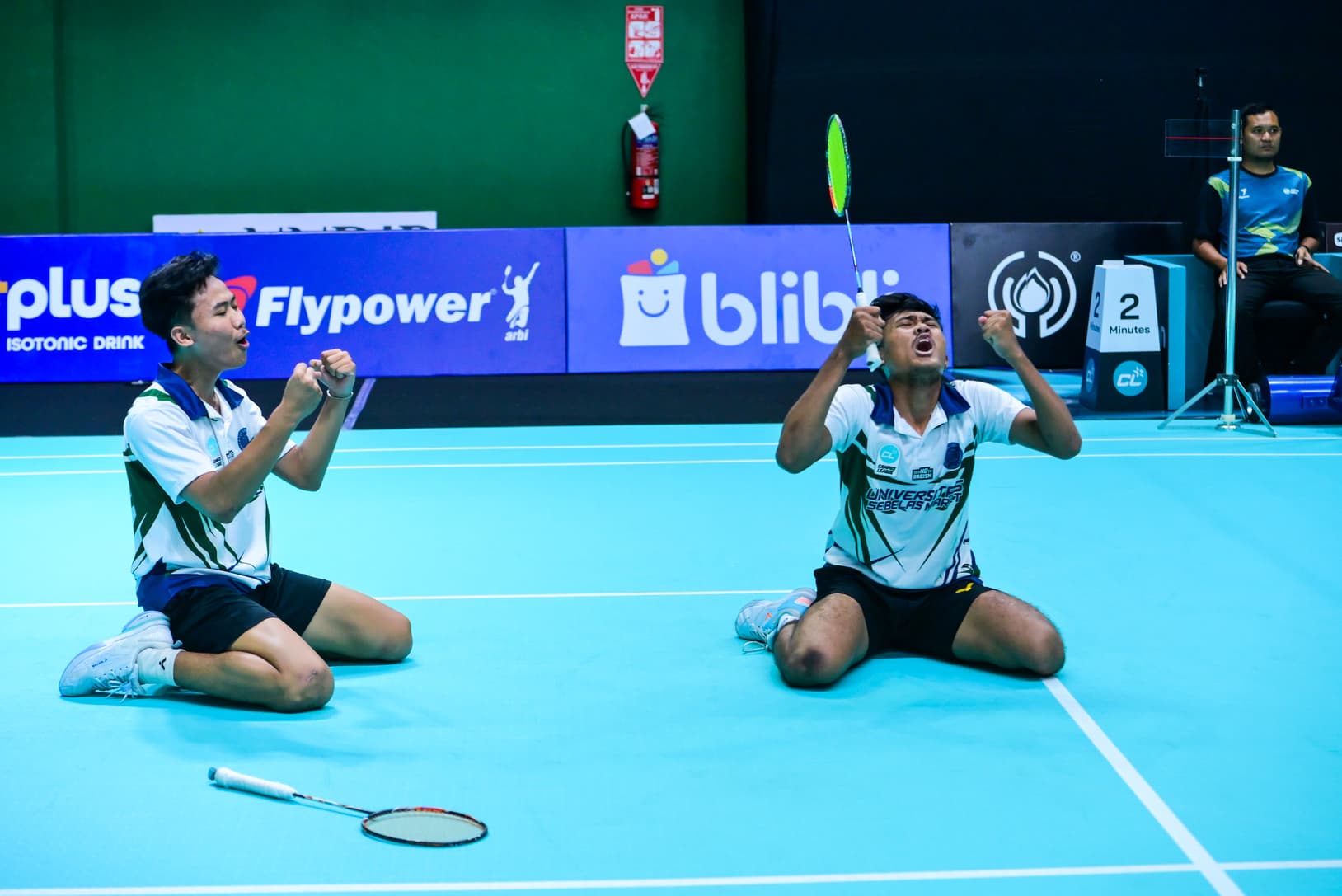 Ganda Putra dan Putri UNS Melaju ke Final