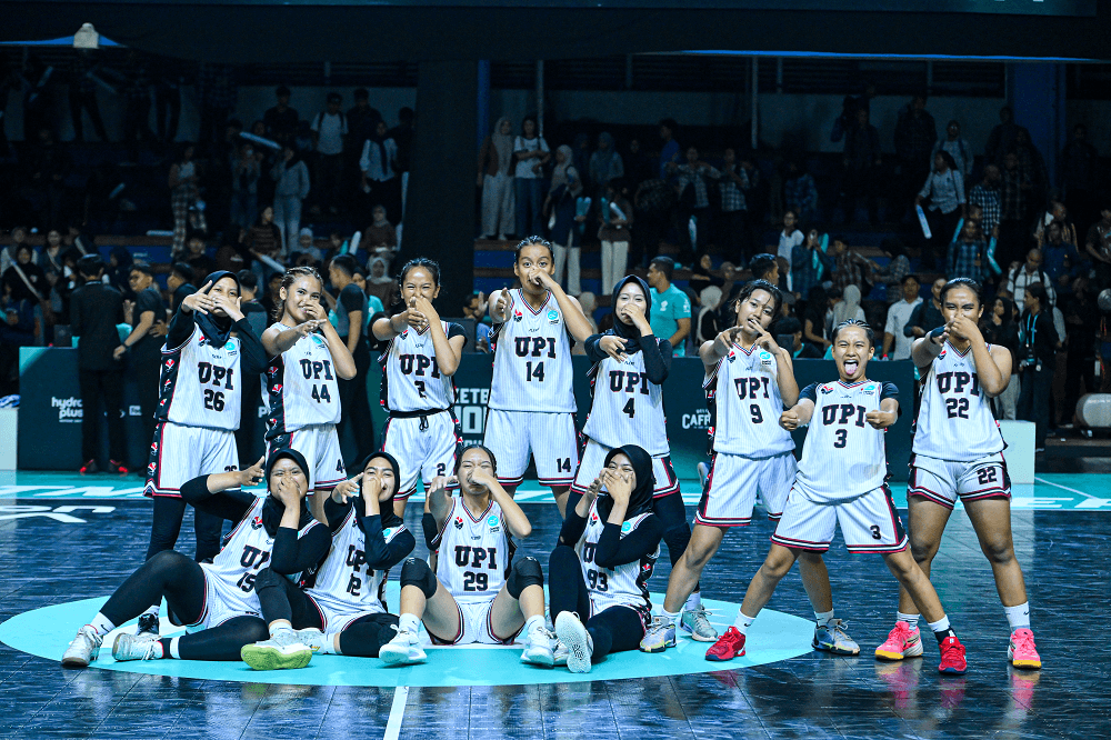 Grup E: UPI Putri Pecah Telur Kemenangan