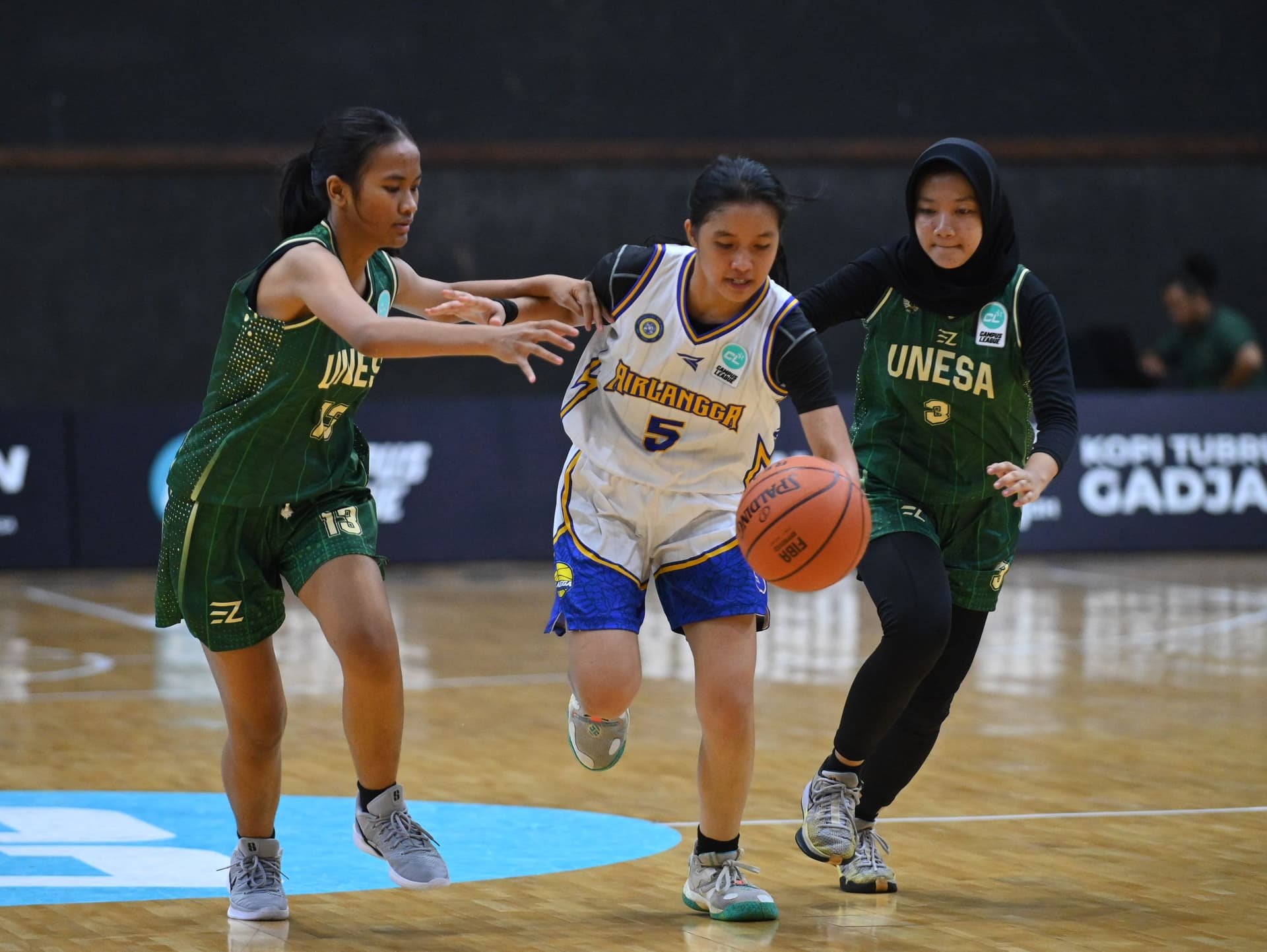 Grup F: Unair Jaga Peluang ke Regional Playoffs