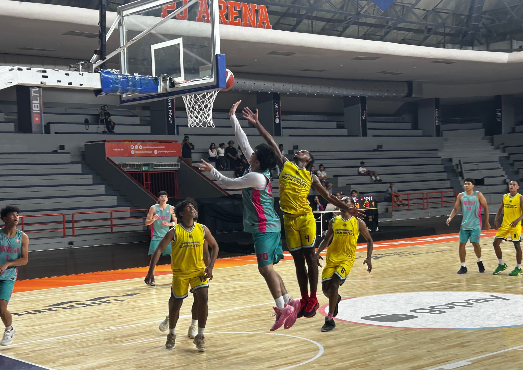Uncen Uji Tanding dengan Timnas Basket U18