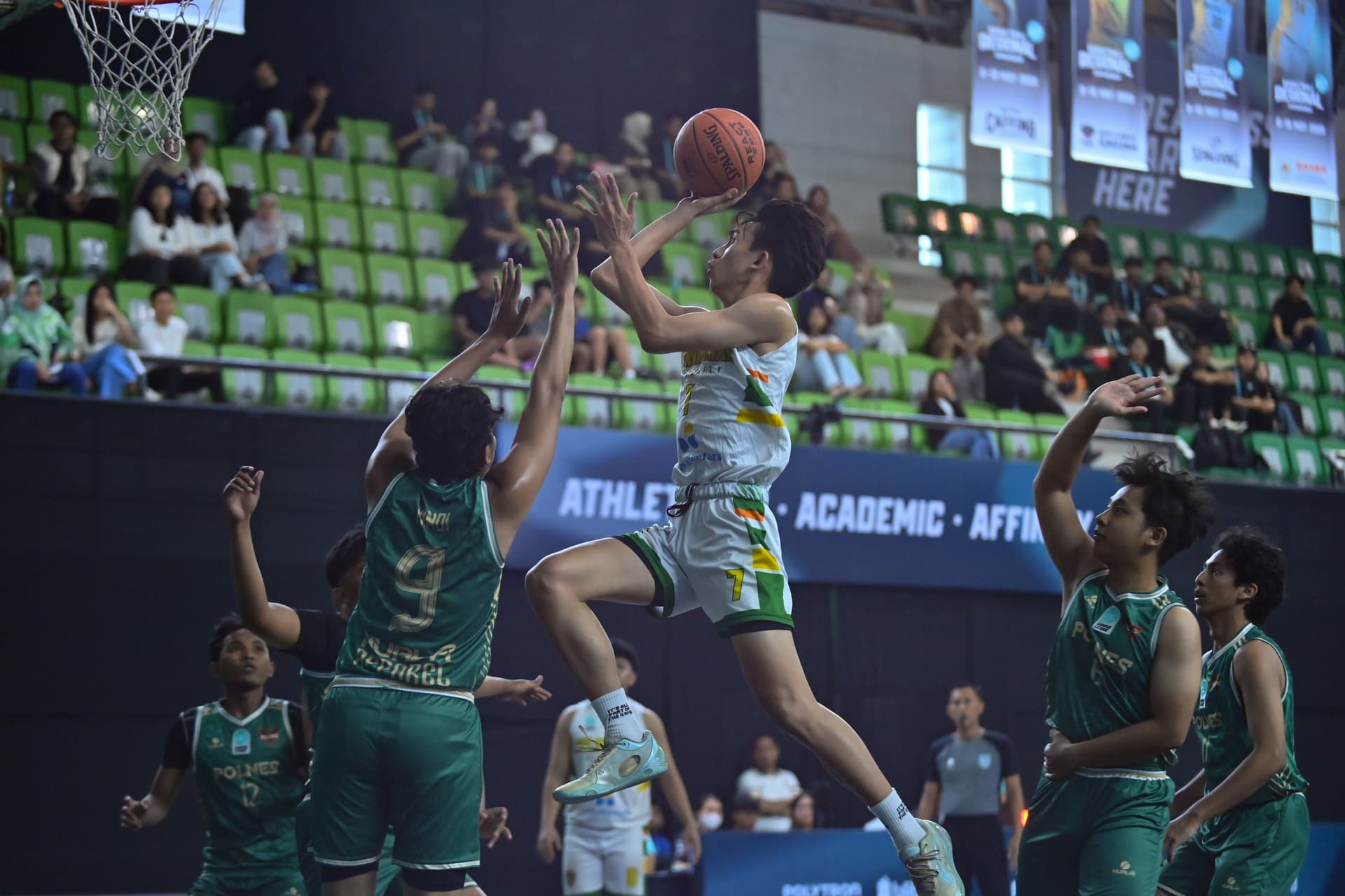 Unmul Kalahkan Polnes di Gameday 1